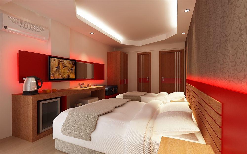 Anil Hotel Bergama Extérieur photo