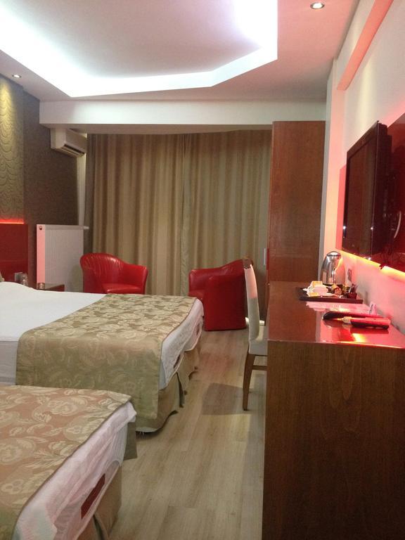 Anil Hotel Bergama Extérieur photo